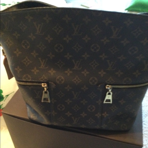 Louie Vuitton NOT FOR SALE…SOLD - Picture 2 of 13